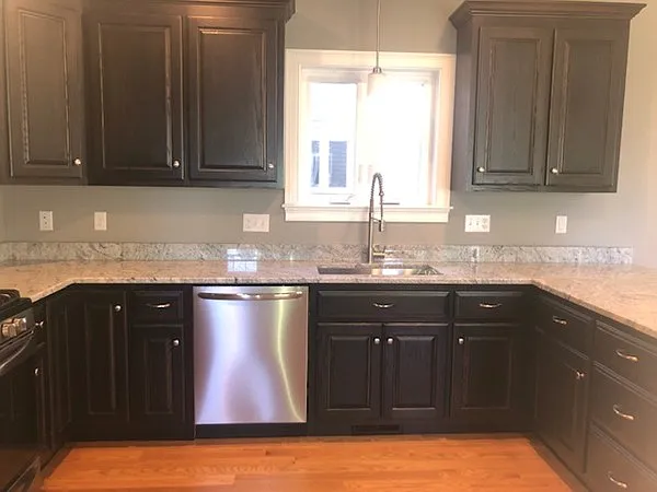 281 Cottage St — Photo 10