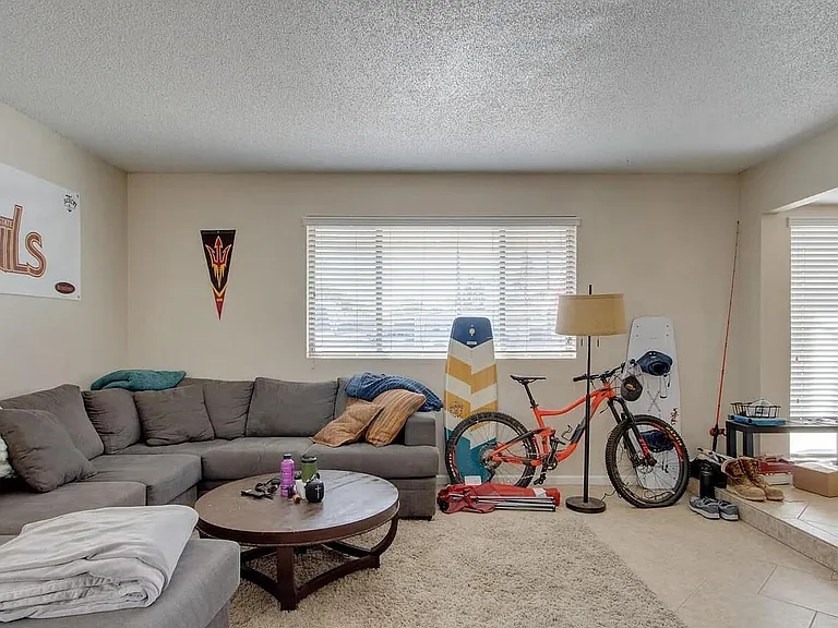 618 E Wesleyan Dr — Photo 7