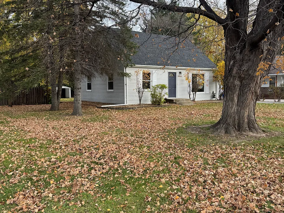 1051 Burke Ave W