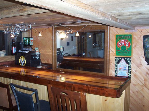 Bar in Bsmt