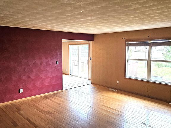 3rd image of 7254 Salzbrenner Ln