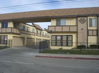 38710 10th St E APT 9, Palmdale, CA