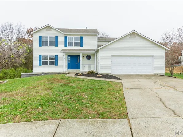25 Moonlight Ct, Wentzville, MO 63385