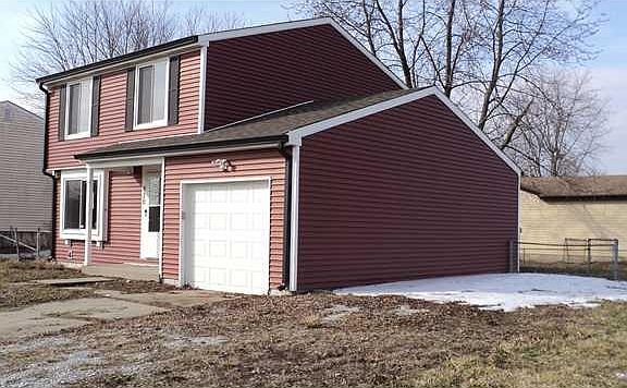 3rd image of 930 N Woodlark Dr