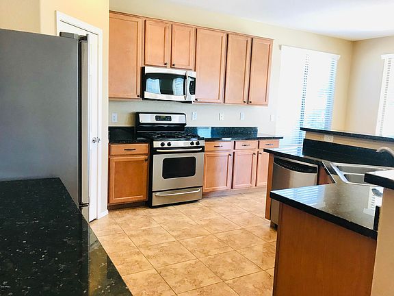 4th image of 42126 N 46th Dr