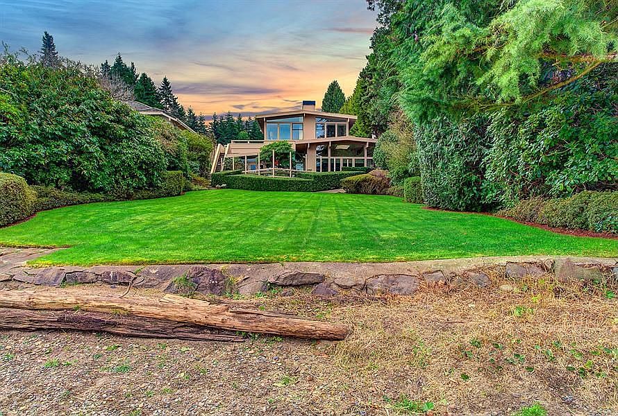 2nd image of 6208 SE 22nd St