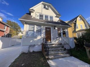 4307 167th St, Flushing, NY 11358