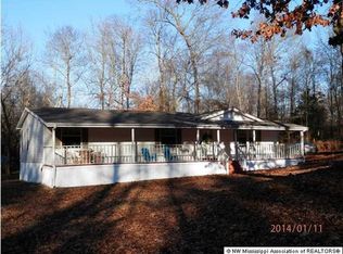 189 Bobwhite Dr, Byhalia, MS 38611