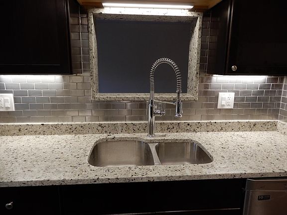 3rd image of 328 Wisconsin Ave APT 2F