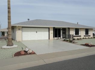10814 W Pineaire Dr, Sun City, AZ 85351