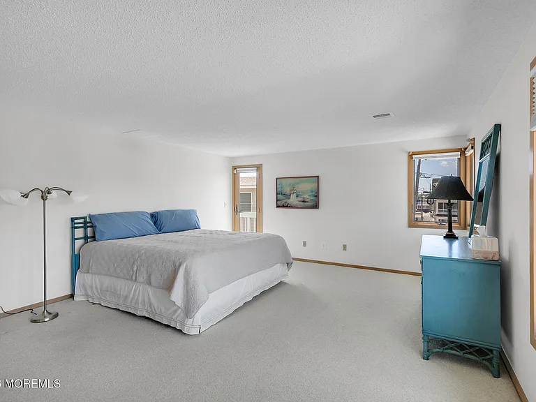 304 Oceanfront — Photo 28
