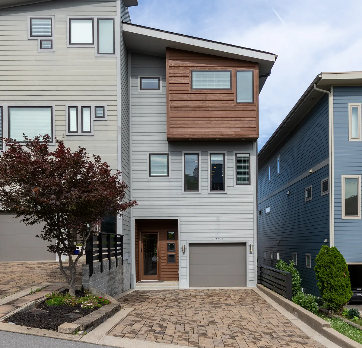 3 bed, 3.5 bath, 2787 sqft, $4,500 — Photo 1