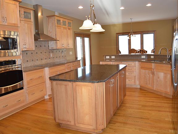 4th image of 130 Stone Valley Dr SW