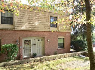 1016 Pennsbury Blvd, Pittsburgh, PA 15205