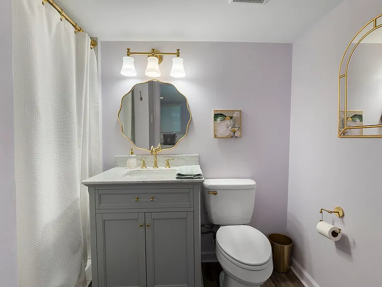 4470 Chatworth Ct NE — Photo 56