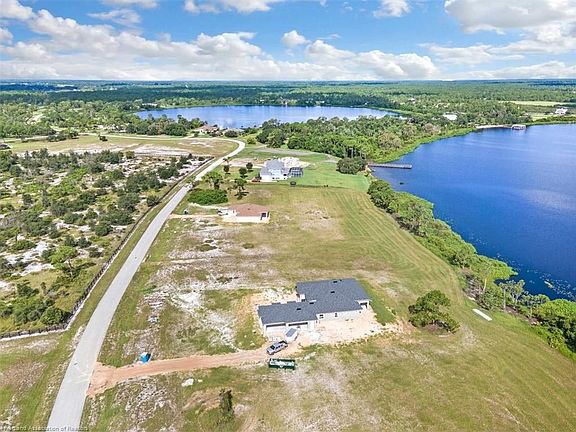 4th image of 4016 Camp Shore Dr
