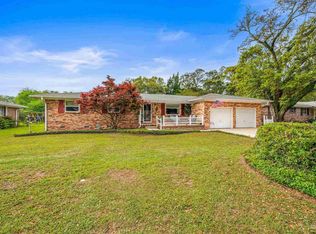 23 Seminole Trl, Pensacola, FL 32506