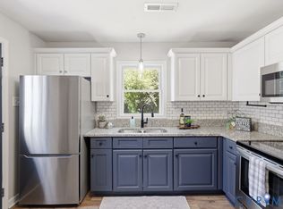 15911 Edgewood Dr, Chester, VA 23831