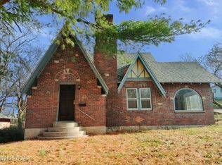 823 Hearrell St, Neosho, MO 64850