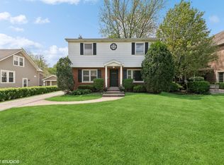 372 S Fairview Ave, Elmhurst, IL