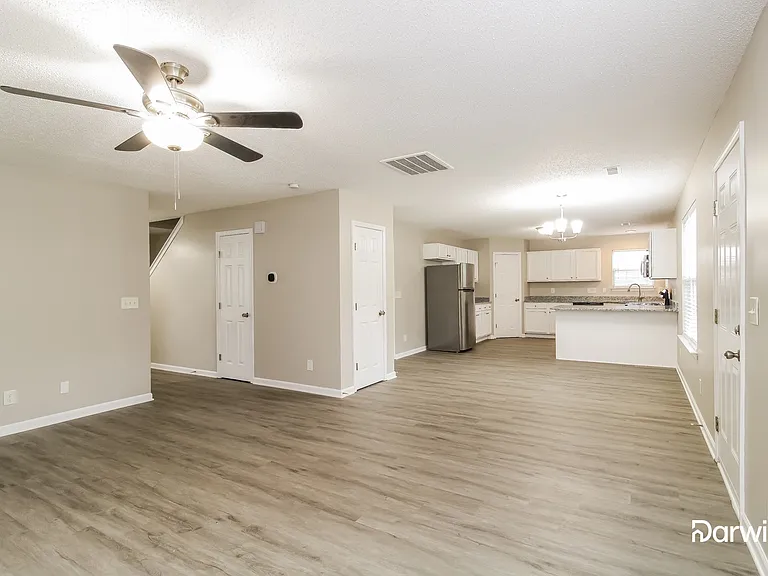 4807 Chapel Ridge Dr — Photo 5