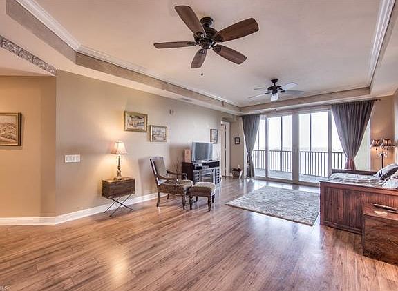 4th image of 2745 1st St APT 2404