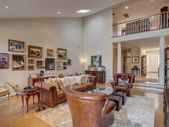 5th image of 119 Firestone Cir
