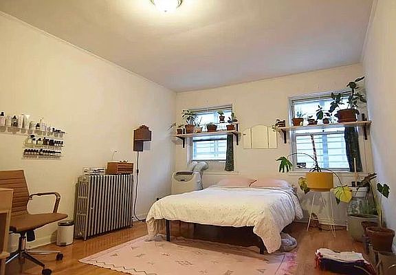 4th image of 735 Meeker Ave #1