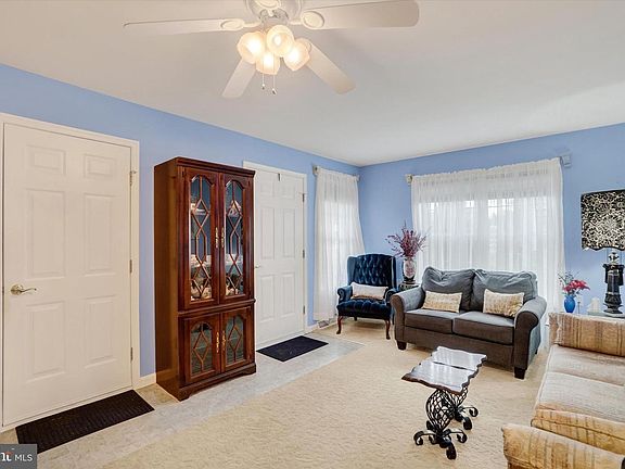 3rd image of 2860 Golden Villas Dr