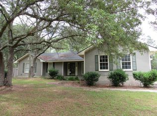 6338 Riverwoods Dr, Blackshear, GA 31516