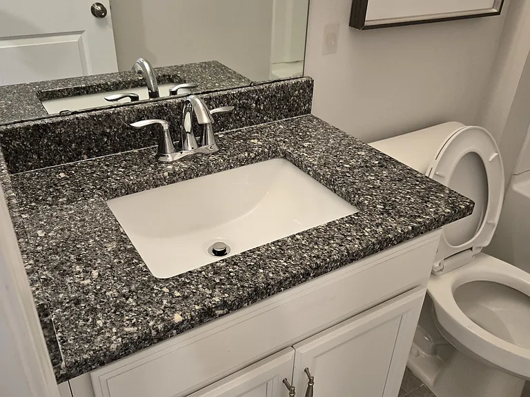 1040 Manorhaven Dr — Photo 7