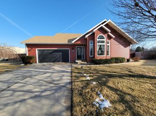 1507 Spruce Rd, Grand Island, NE 68801