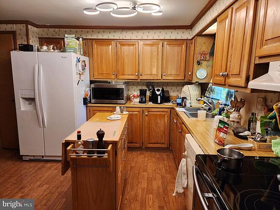 5th image of 26403 Fielding Rd