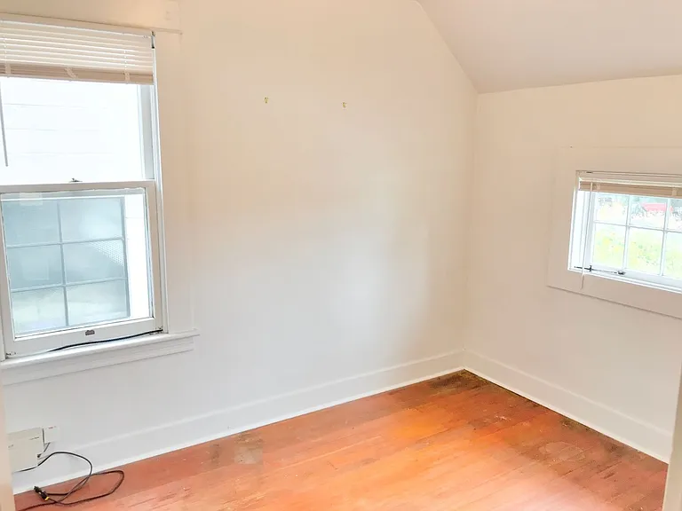 1725 SE Spokane St — Photo 4