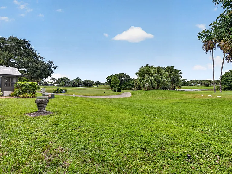 7640 SE Shenandoah Dr — Photo 53