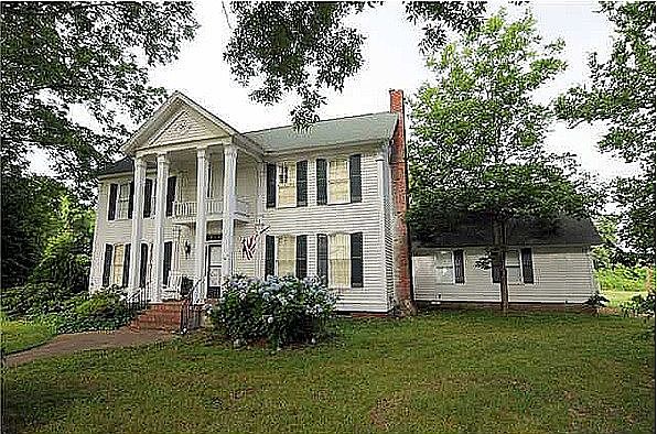 1st image of 2499 Garland Dr