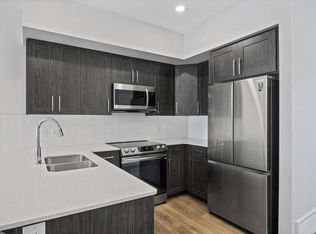 760 Orchards Blvd SW #1A, Edmonton, AB T6X2Y7