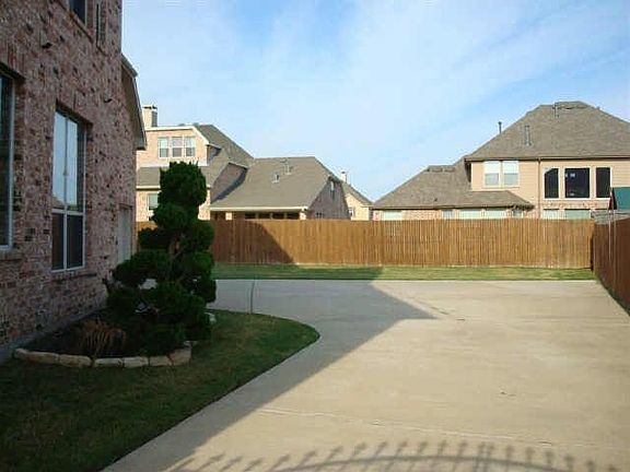 2nd image of 6773 Island Dr