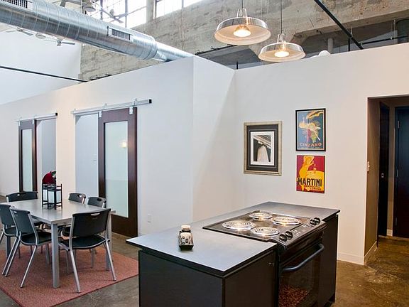 4th image of 3016 Locust Blvd #201
