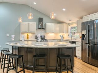 1158 Curve St, Carlisle, MA 01741