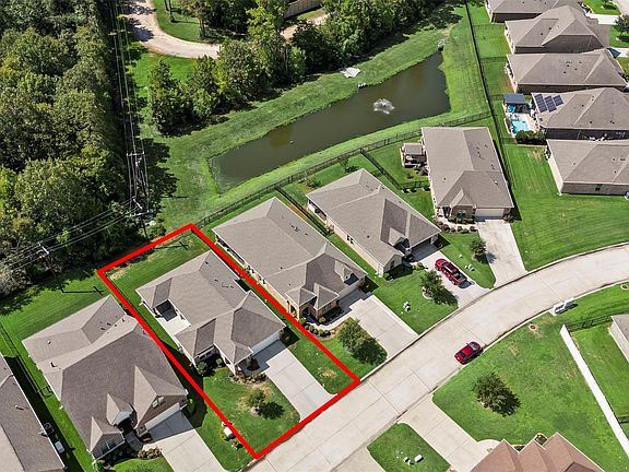 3rd image of 12215 Forest Villas Ln