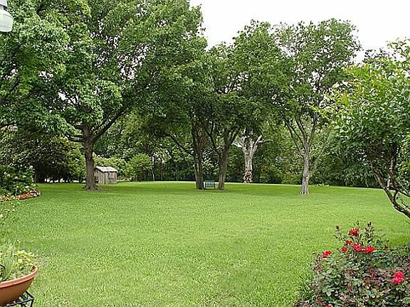 2nd image of 7006 Rocky Top Cir