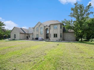 4196 Kensington Rd, Milford, MI 48380