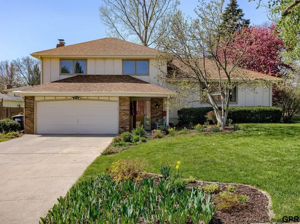 13905 Pierce St, Omaha, NE 68144