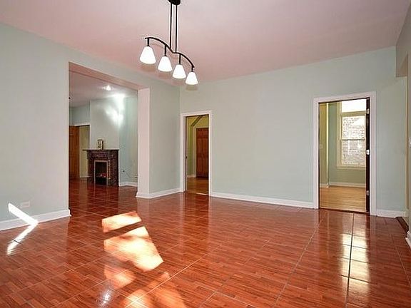 3rd image of 1853 N Kimball Ave #1