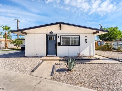 705 Pelican Cir, Las Vegas, NV, 89107