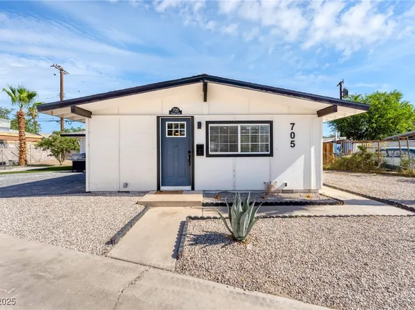 705 Pelican Cir, Las Vegas, NV 89107