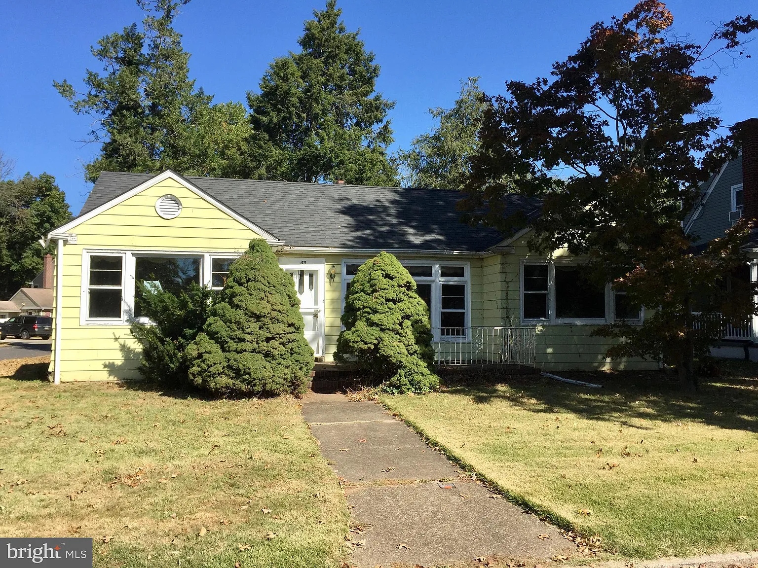 65 Poplar Ave photo 1