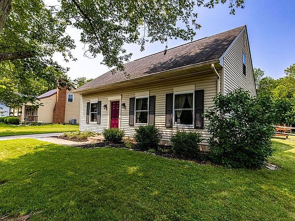 3rd image of 720 David Dr