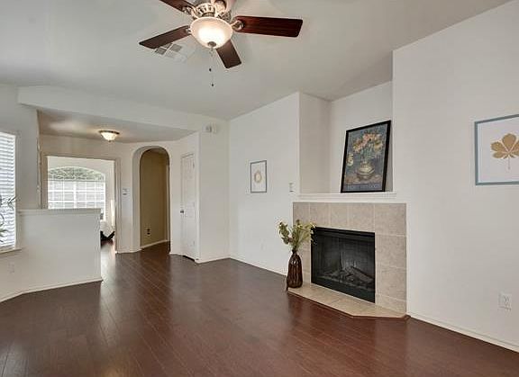 4th image of 2606 James Bausch Ln